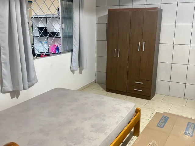 Imagem 8: Kitinet Quarto com aluguel por R$2.000 /mês