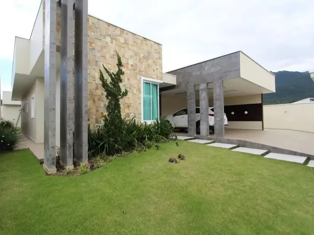 Imagem: Casa de Alto Padrão em Garuva