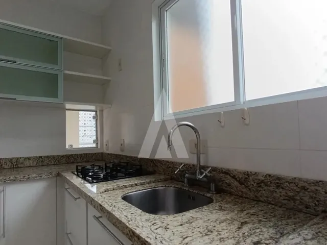 Imagem 7: Apartamento Semi Mobiliado no Bairro Atiradores, com 3 Quartos Sendo 1 Suíte, Cozinha Com