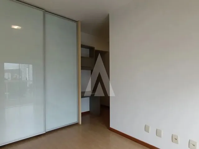 Imagem 9: Apartamento Semi Mobiliado no Bairro Atiradores, com 3 Quartos Sendo 1 Suíte, Cozinha Com