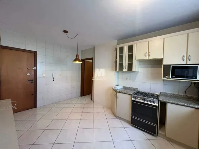 Imagem 9: Apartamento de 3 Quartos para Locação Centro