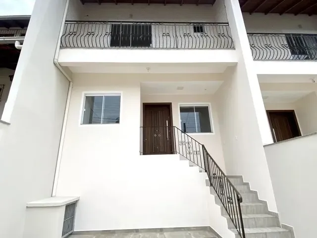 Imagem: Sobrado - Bairro Agua Verde