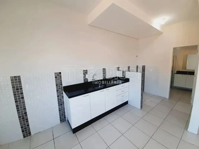 Imagem: O apartamento possui 1 Dormitório, 1 Banheiro, 35m² de