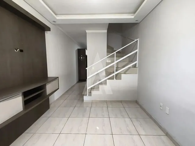 Imagem: Geminado 02 Dormitórios, Aventureiro