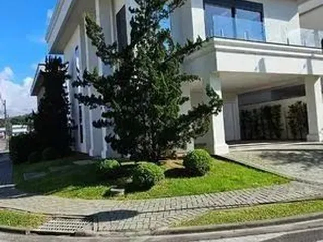 Imagem: Casa em Condomínio com 3 Quarto(S) e 5