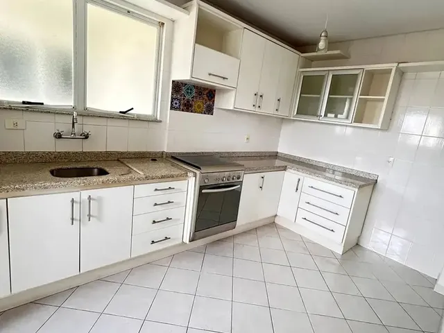 Imagem 10: Amplo Apartamento de 3 Dormitorios