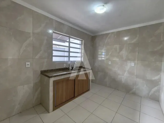 Imagem 3: Casa no Costa e Silva com 03 Quartos Sendo 01 Suíte com Espaço para Closet (Ar