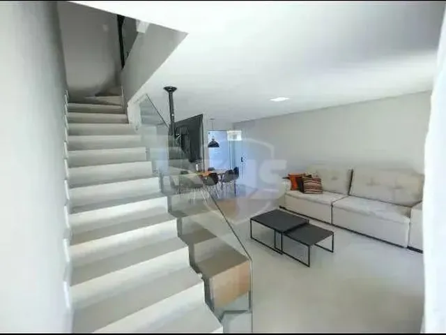 Imagem 1: Casa com 3 Dormitórios para Alugar, 230 M² por R$ 5.110,00/Mês - Vila Nova