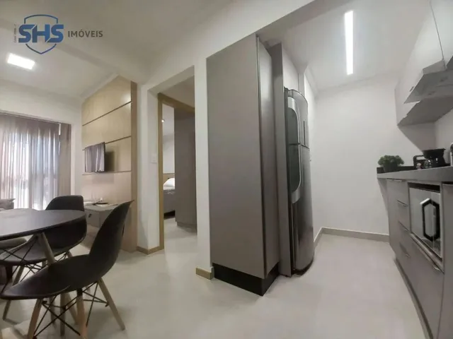 Imagem: O apartamento possui 1 Dormitório, 1 Banheiro, 1 Vaga na