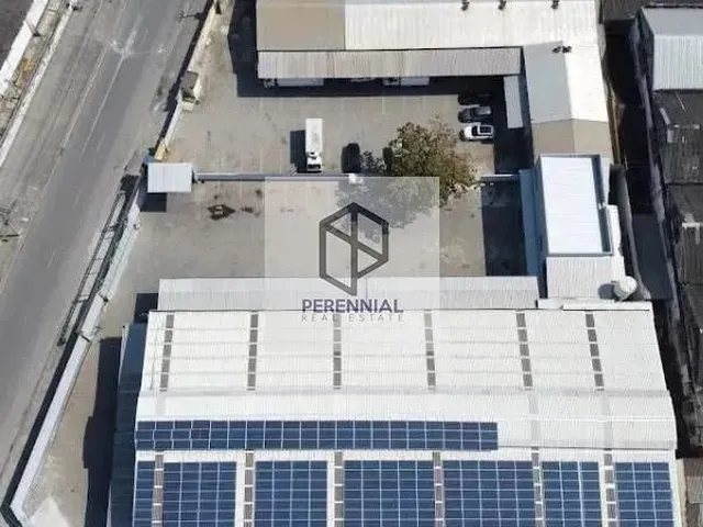 Imagem: O depósito possui 5 Vagas na garagem, 3.400m² de Área e