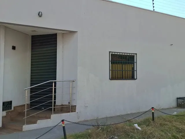 Imagem 3: Sala Comercial. Residencial Despraiado. Rua N (Rua Principal