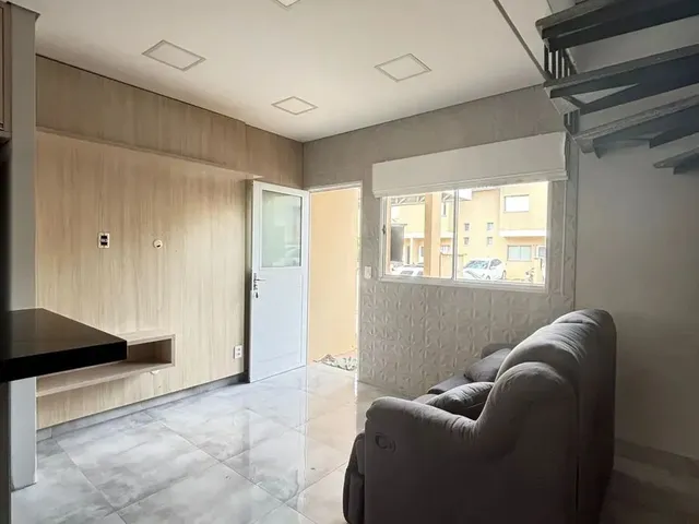 Imagem 1: Casa em Condomínio para Alugar com 2 Quartos Sendo 1 Suíte