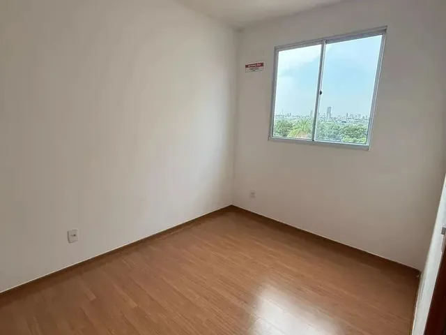 Imagem 7: Apartamento para Alugar com 2 Quartos e Sacada