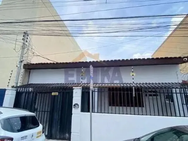 Imagem: Casa com 8 Quarto(S) no Bairro Centro em