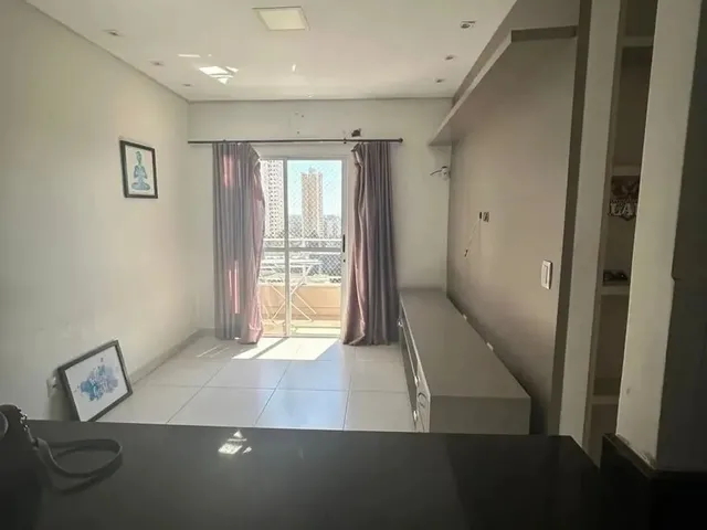 Imagem 1: Apartamento para Alugar em Condomínio com 2 Quartos e Armários Planejados e Elevador