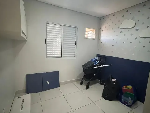 Imagem 6: Apartamento para Alugar em Condomínio com 2 Quartos e Armários Planejados e Elevador