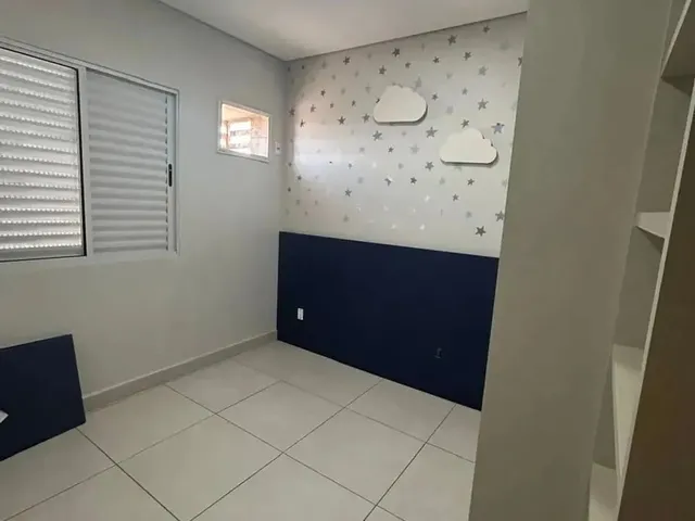 Imagem 14: Apartamento para Alugar em Condomínio com 2 Quartos e Armários Planejados e Elevador