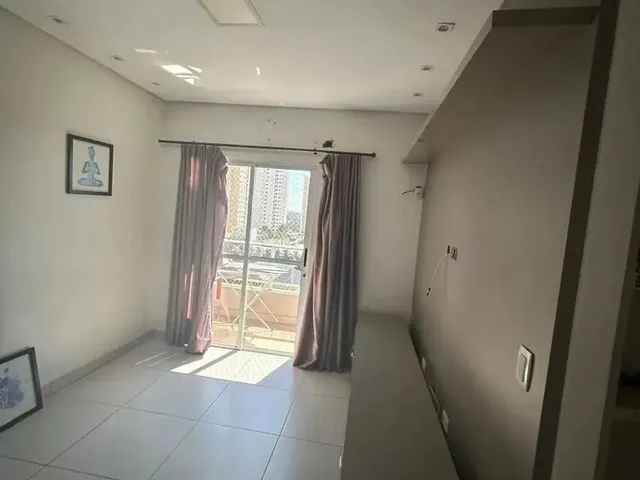 Imagem 15: Apartamento para Alugar em Condomínio com 2 Quartos e Armários Planejados e Elevador