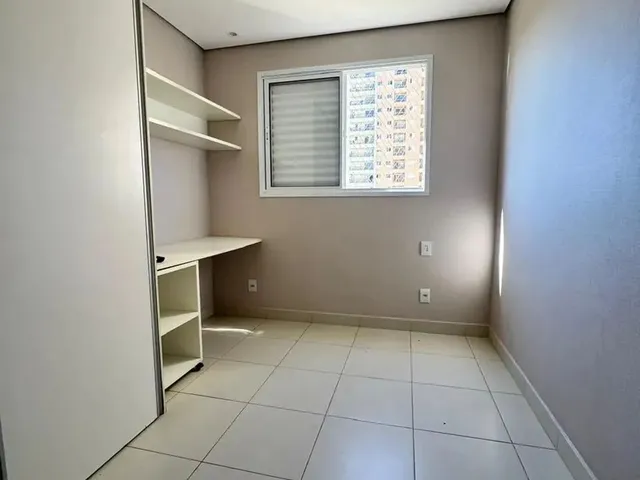 Imagem 8: Apartamento para Alugar Semi-Mobiliado com 2 Quartos Suíte Armários Planejados