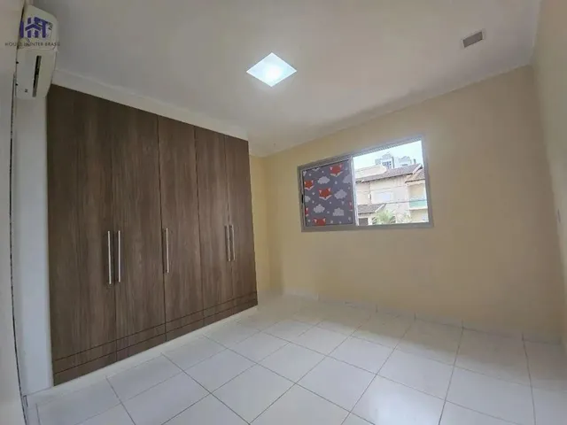 Imagem 7: Casa com 4 Dormitórios para Alugar, 350 M² por R$ 10.000,00/Mês - Condomínio