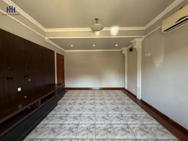 Imagem 16: Casa com 5 Dormitórios Sendo 3 Suítes 420M² À Venda por R$ 1.950.000,00 Ou Aluguel