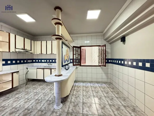 Imagem 9: Casa com 5 Dormitórios Sendo 3 Suítes 420M² À Venda por R$ 1.950.000,00 Ou Aluguel
