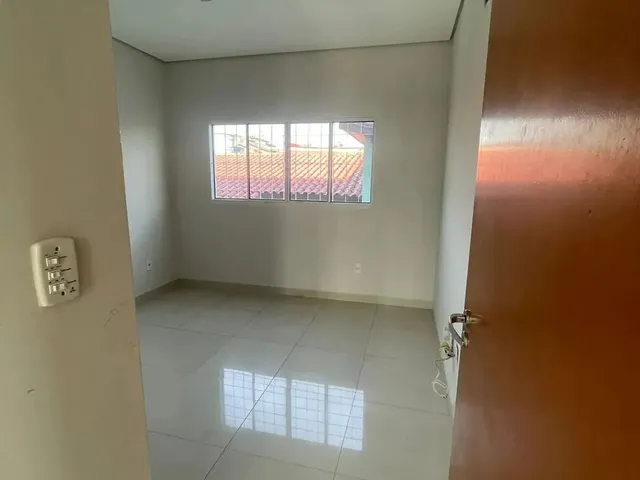Imagem 4: Sobrado para Aluguel com 290 Metros Quadrados com 4 Quartos em santa Cruz - Cuiabá - Mt