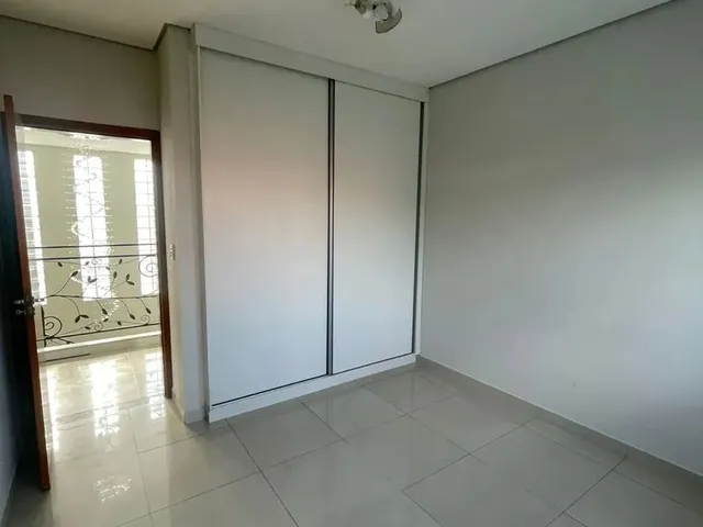 Imagem 10: Sobrado para Aluguel com 290 Metros Quadrados com 4 Quartos em santa Cruz - Cuiabá - Mt