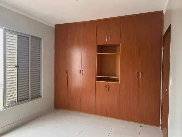 Imagem 5: Imóvel para Aluguel com 115 Metros Quadrados com 3 Quartos em Duque de Caxias - Cuiabá