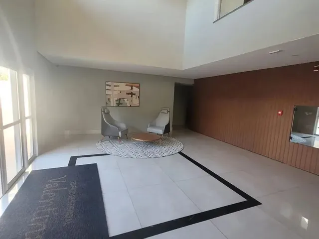 Imagem 14: Apartamento para Alugar com 2 Quartos Sacada