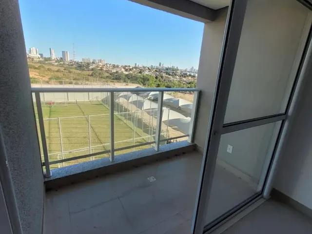 Imagem 5: Apartamento para Alugar com 2 Quartos Sacada
