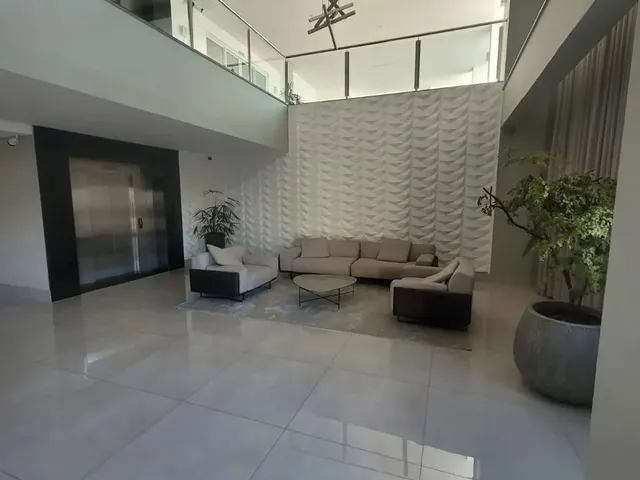Imagem 11: Apartamento para Alugar com 2 Quartos Sacada