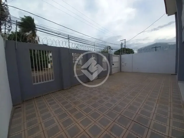 Imagem 6: Aluga-Se Casa de 3 Andares com Vocação Comercial em Bairro Nobre de Cuiabá Codigo