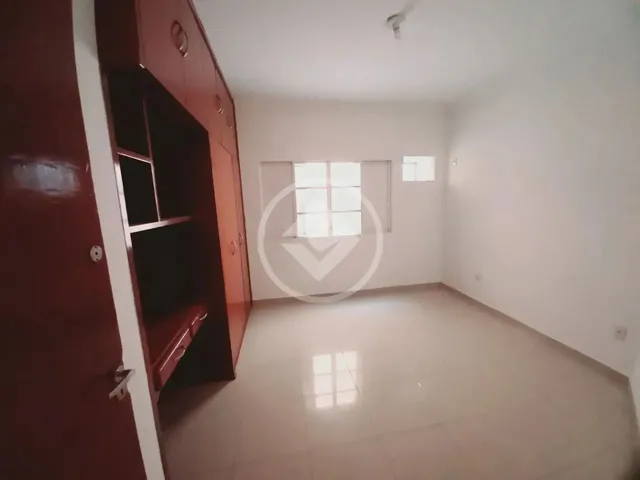 Imagem 8: Aluga-Se Casa de 3 Andares com Vocação Comercial em Bairro Nobre de Cuiabá Codigo