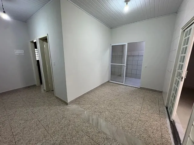 Imagem 6: Imóvel para Aluguel com 100 Metros Quadrados com 2 Quartos em Morada da Serra - Cuiabá