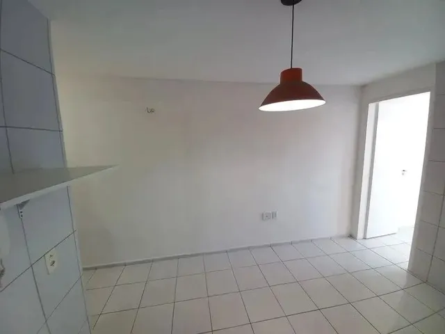 Imagem 3: 01 Dormitório, Banheiro, Sala e Cozinha Integrada. 2º Andar. Rateio de Água Variável
