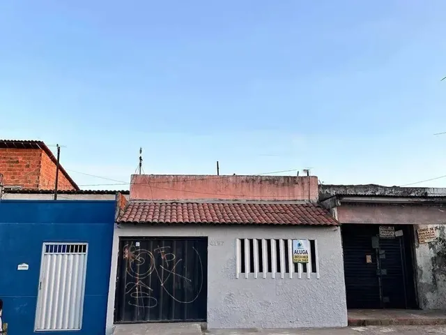 Imagem: Casa com 02 Quartos para Alugar no Bairro