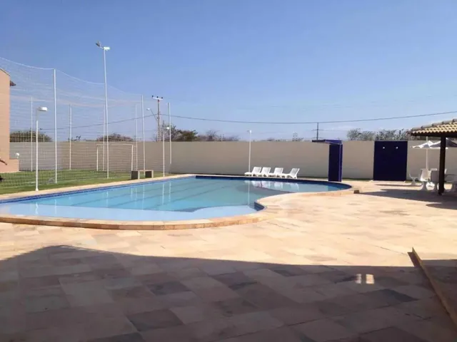 Imagem 1: Casa para Locação em Fortaleza, Prefeito José Walter, 2 Dormitórios, 1 Suíte, 2