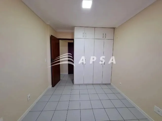 Imagem 6: Excelente Apto com , 03 Quartos, Sendo 02 Suites, Armários, 02 Vagas de Garagem, Varanda