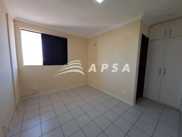 Imagem 5: Excelente Apto com , 03 Quartos, Sendo 02 Suites, Armários, 02 Vagas de Garagem, Varanda