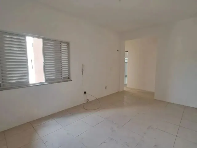 Imagem 3: Apartamento com 3 Quartos para Alugar na Cidade dos Funcionários