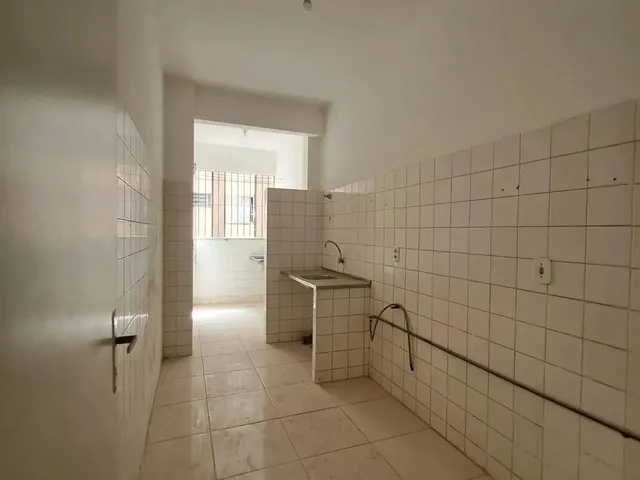 Imagem 8: Apartamento com 3 Quartos para Alugar na Cidade dos Funcionários