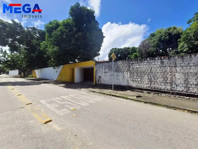 Imagem 1: Espaçosa Casa Duplex com 665,75 M² Conforto, Lazer e Localização Privilegiada!