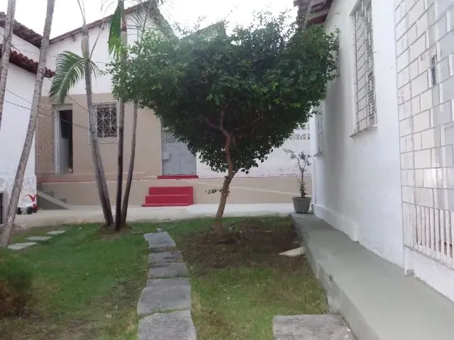 Imagem: Quitinete de Sala, Quarto, Banheiro e Pequena