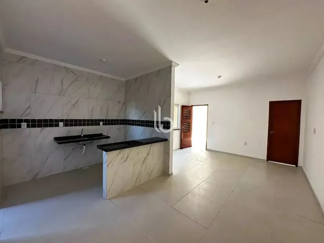Imagem 4: Incrível Casa de Três Quartos para Alugar - Bairro Parque Dois Irmãos - Fortaleza - Ce