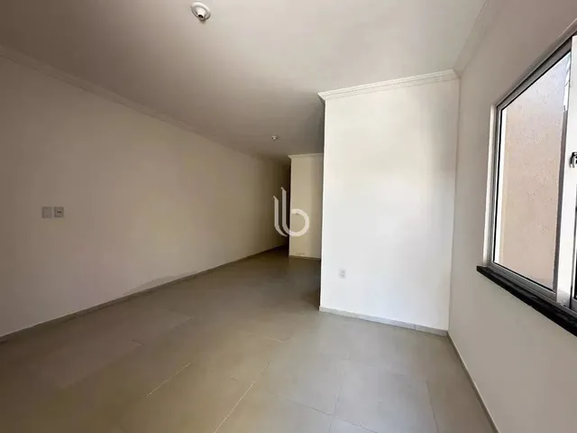 Imagem 15: Incrível Casa de Três Quartos para Alugar - Bairro Parque Dois Irmãos - Fortaleza - Ce