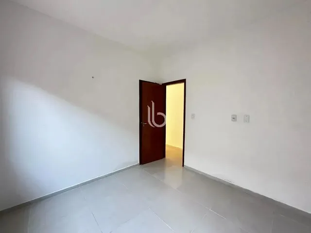 Imagem 8: Incrível Casa de Três Quartos para Alugar - Bairro Parque Dois Irmãos - Fortaleza - Ce