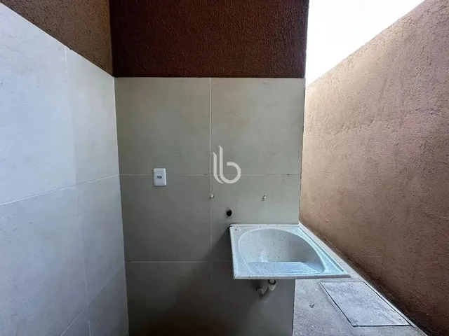 Imagem 2: Incrível Casa de Três Quartos para Alugar - Bairro Parque Dois Irmãos - Fortaleza - Ce