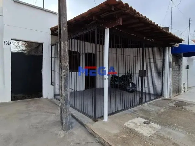 Imagem: Casa com 2 Quartos no Bairro Rodolfo Teófilo
