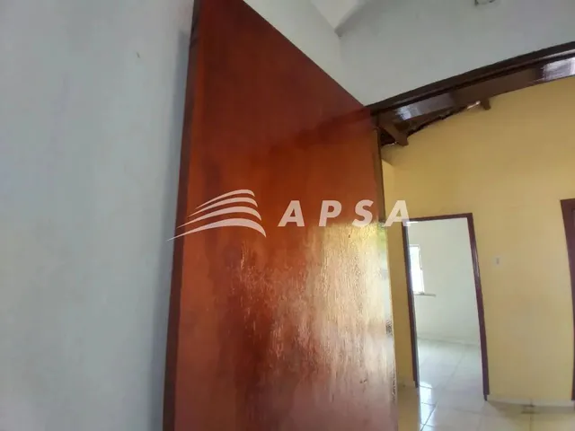 Imagem 9: Casa Ampla Reformada com 03 Quartos, Área Interna , Quintal, Varanda, Garagem Ligue E